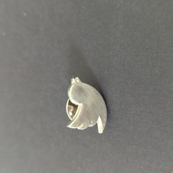 Twitter silver bird pin